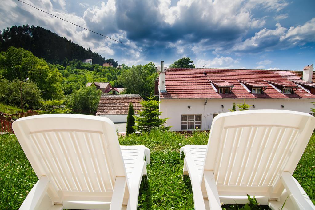 Pensiunea Tinelu Brasov Сачеле Екстер'єр фото